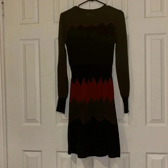 HP🎉Thyme Maternity color block scalloped Sweater Dress Sz L - Picture 8 of 11